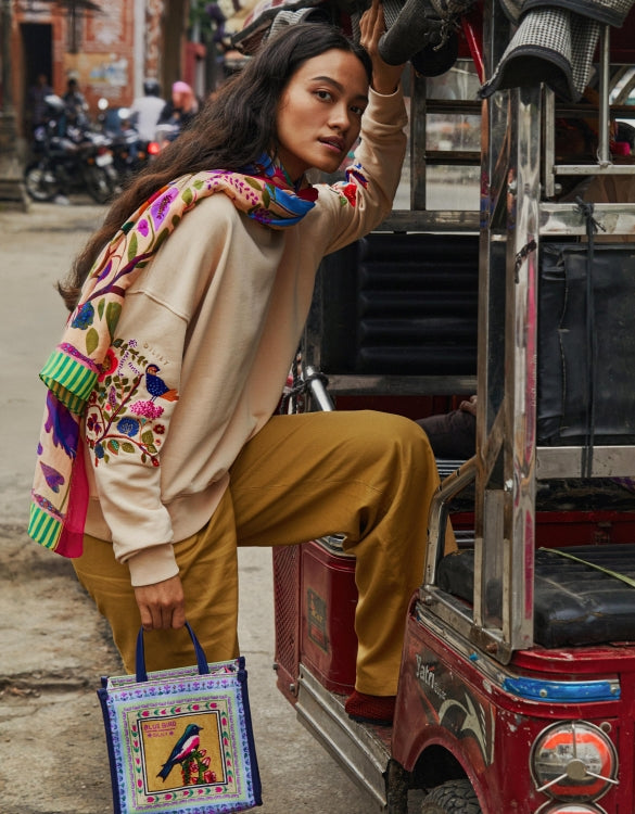 Aparadise Scarf